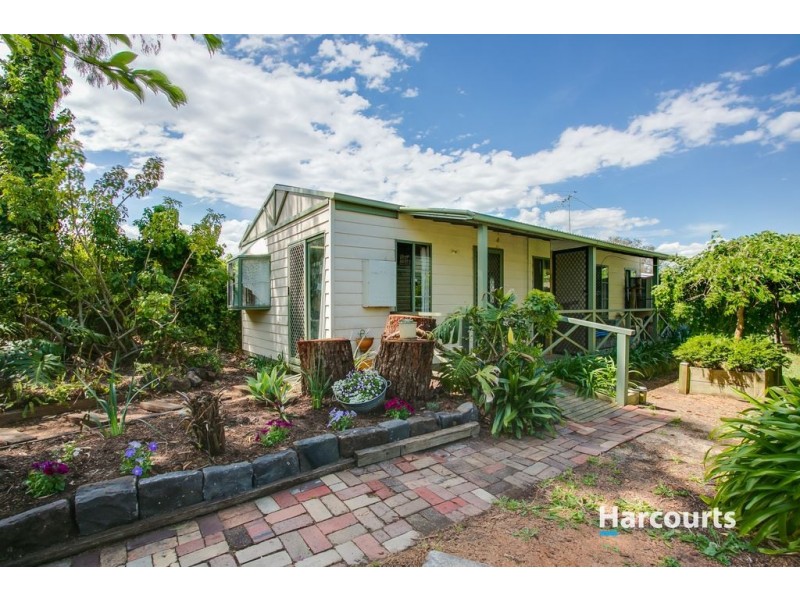 19 Loch Street, Crib Point VIC 3919