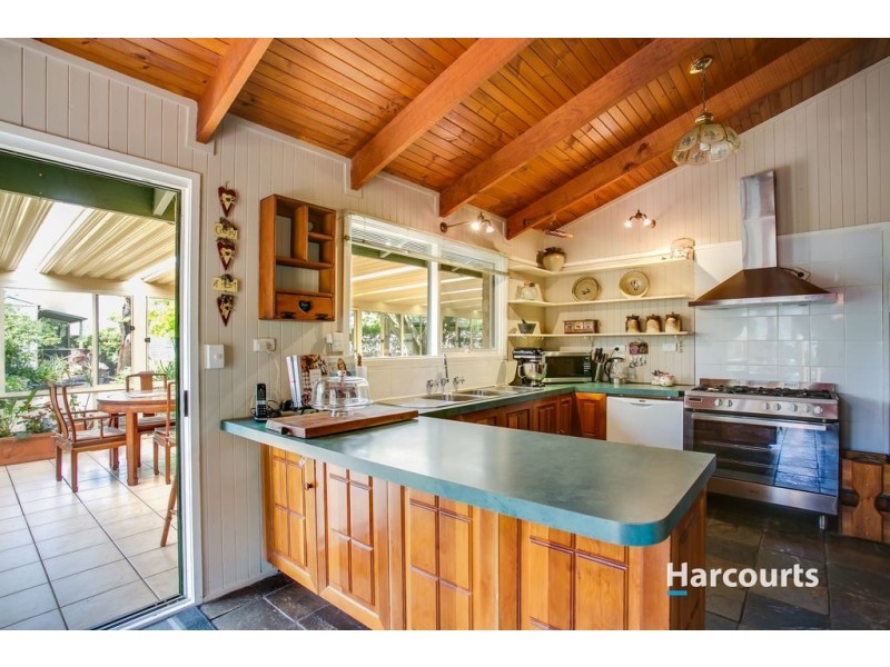 19 Loch Street, Crib Point VIC 3919