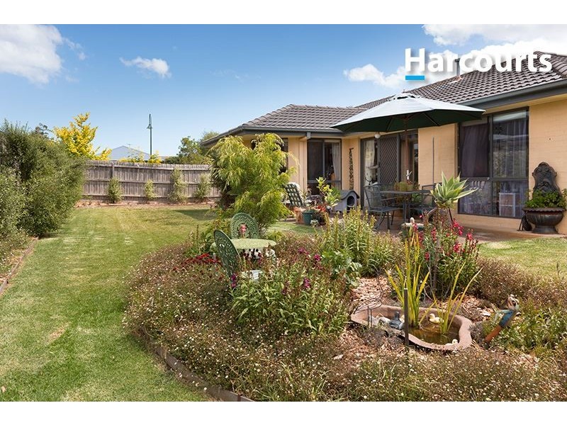 25 Matthew Circuit, Hastings VIC 3915