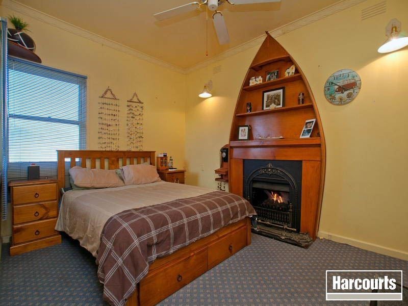 1/2 Spring Street, Hastings VIC 3915