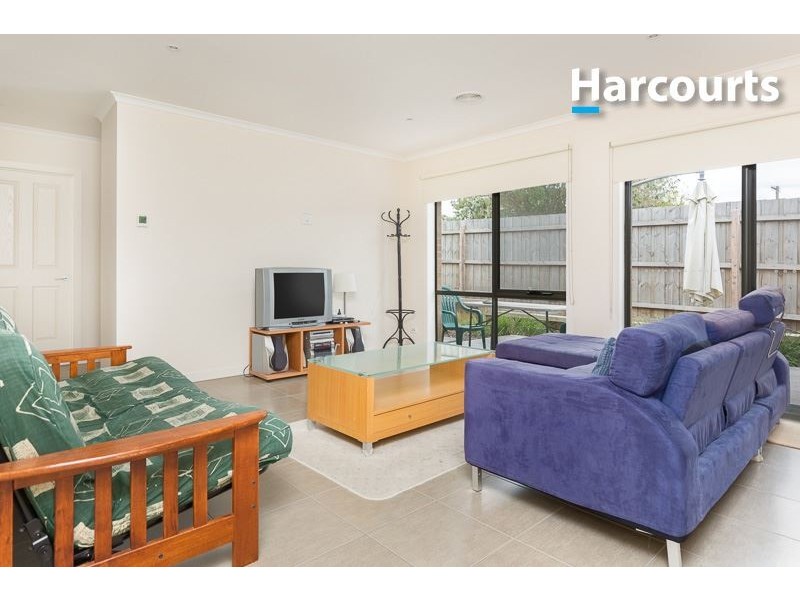 2/30 Martin Street, Hastings VIC 3915