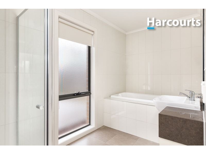 2/30 Martin Street, Hastings VIC 3915