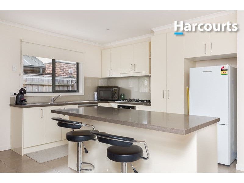 2/30 Martin Street, Hastings VIC 3915