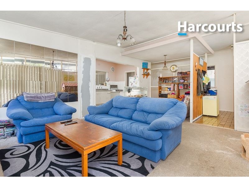 40 Karingal Drive, Frankston VIC 3199