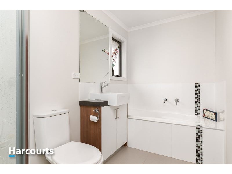 2/28 Martin Street, Hastings VIC 3915