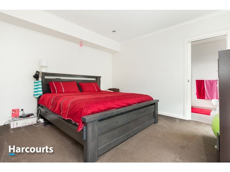 2/28 Martin Street, Hastings VIC 3915