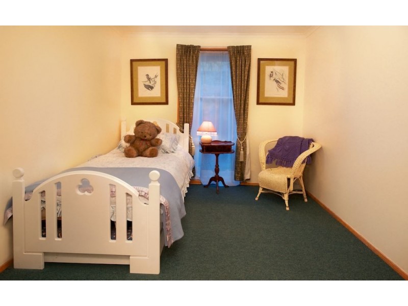 2 Gaskin Avenue, Hastings VIC 3915