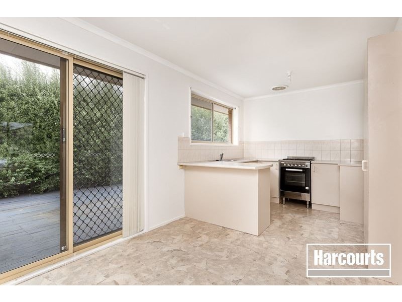 4/10 Lemnian Court, Langwarrin VIC 3910