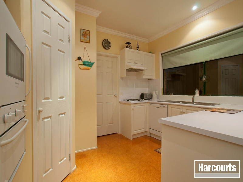 8 Nicholas Court, Hastings VIC 3915