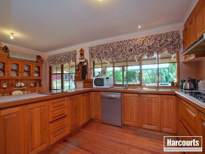10 Ostend Street, Bittern VIC 3918