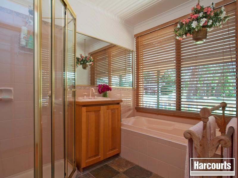 10 Ostend Street, Bittern VIC 3918
