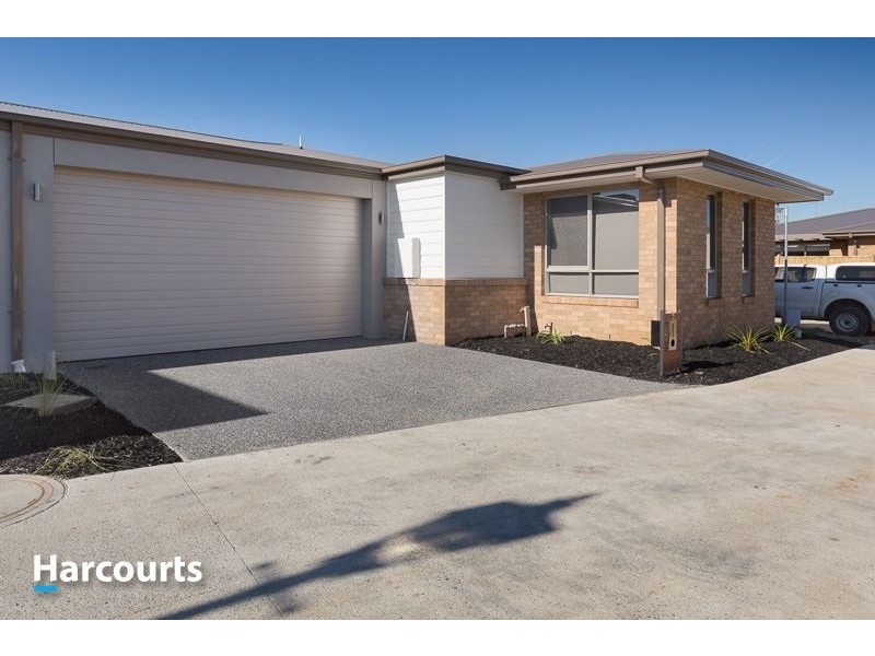 2 Oakmont Court, Frankston VIC 3199