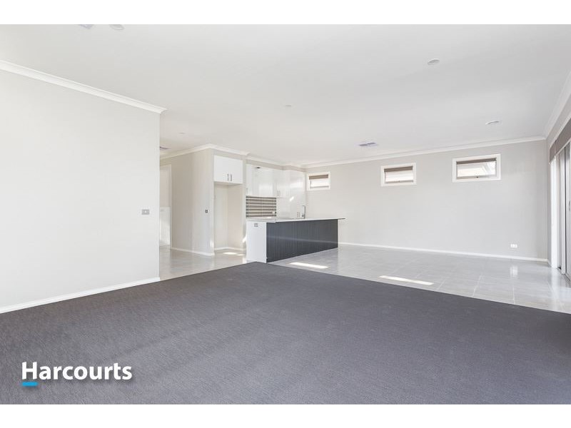 2 Oakmont Court, Frankston VIC 3199