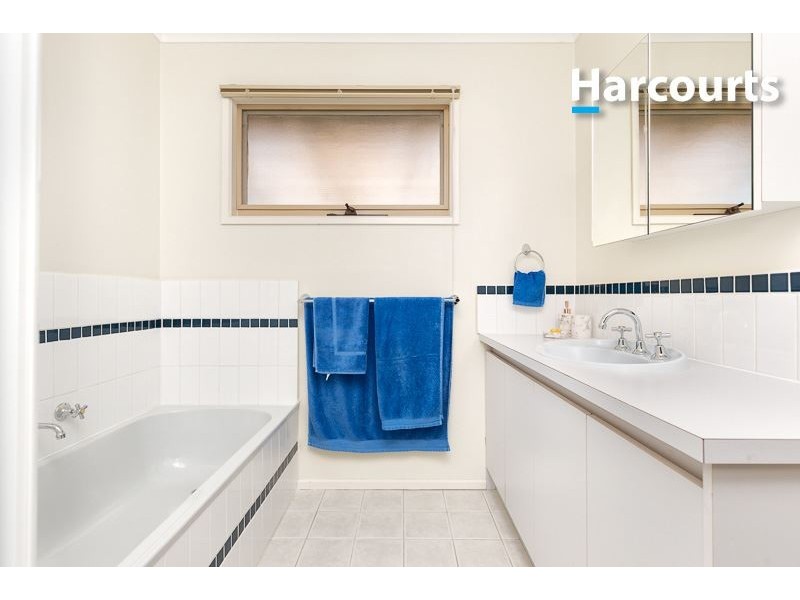 19 Pinewood Drive, Hastings VIC 3915