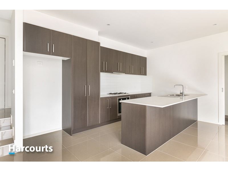 2/4 Rochester Road, Somerville VIC 3912