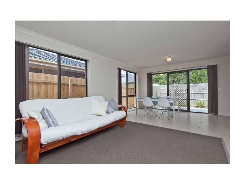 10/10 Kingfisher Court, Hastings VIC 3915