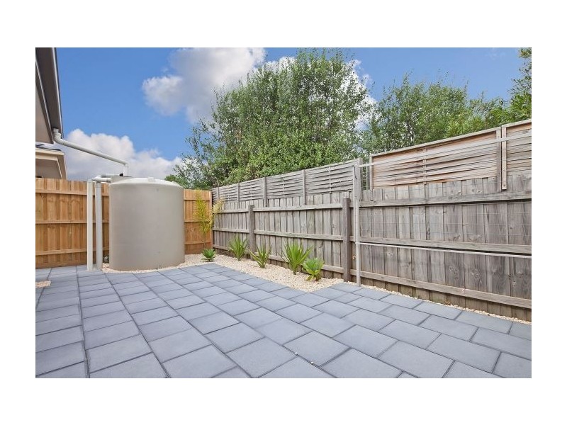 10/10 Kingfisher Court, Hastings VIC 3915