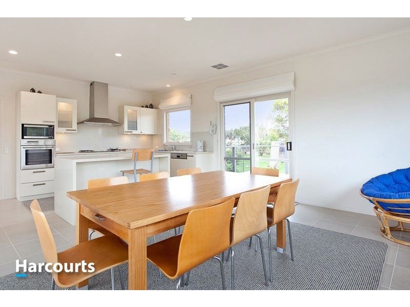 6 Yuille Avenue, Point Leo VIC 3916