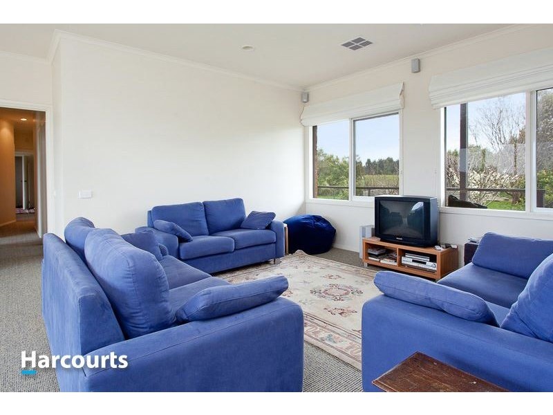 6 Yuille Avenue, Point Leo VIC 3916
