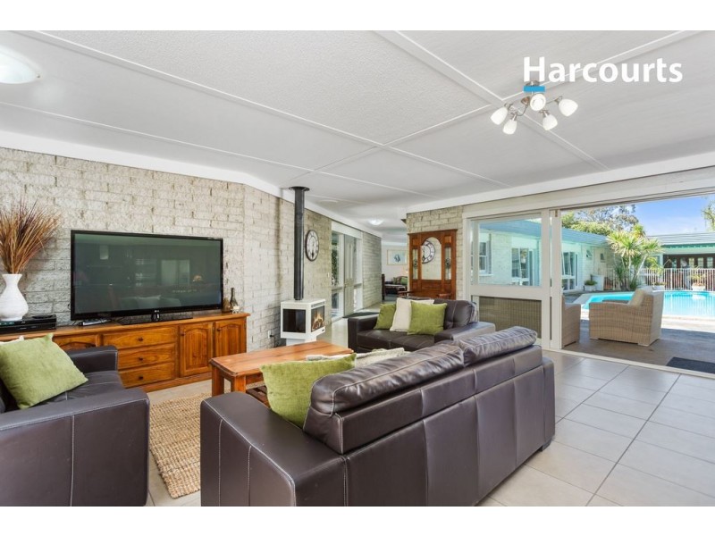 14 Pearcedale Rd, Pearcedale VIC 3912