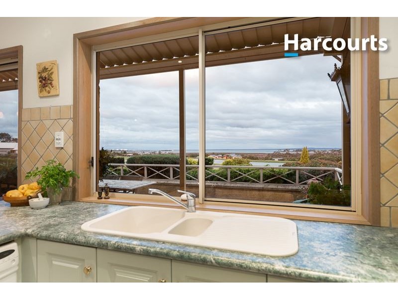 7 Sandstone Island Circle, Bittern VIC 3918