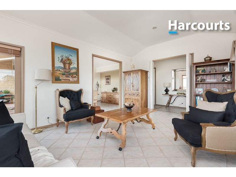 7 Sandstone Island Circle, Bittern VIC 3918