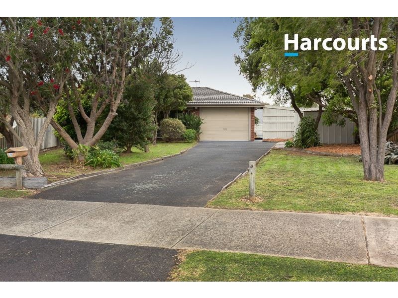 9 Reid Parade, Hastings VIC 3915