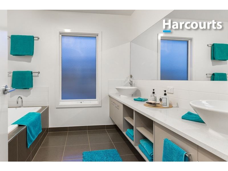 52 Warranqite Cres, Hastings VIC 3915