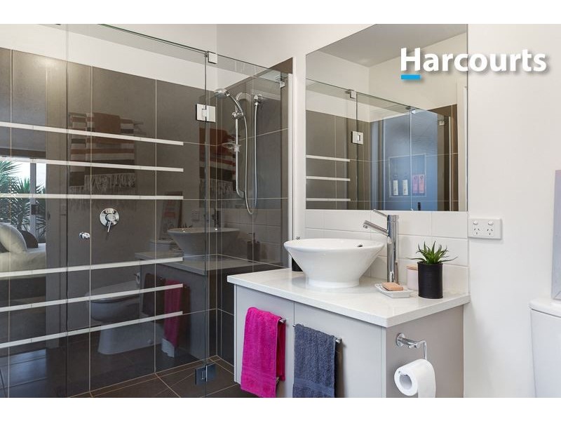 52 Warranqite Cres, Hastings VIC 3915