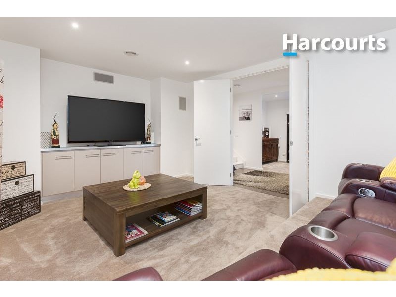 52 Warranqite Cres, Hastings VIC 3915