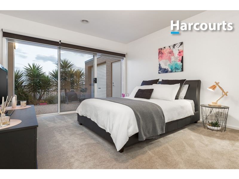 52 Warranqite Cres, Hastings VIC 3915