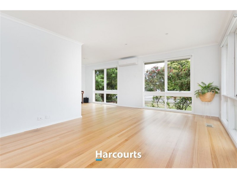 4 Deanswood Drive, Somerville VIC 3912