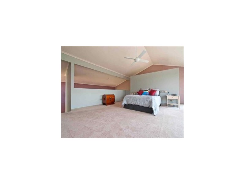 21 Crofters Hill Way, Somerville VIC 3912