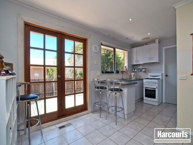 18 Michelle Drive, Hastings VIC 3915