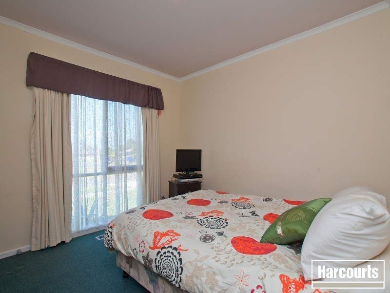 18 Michelle Drive, Hastings VIC 3915
