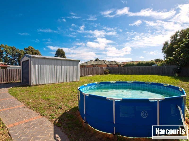 18 Michelle Drive, Hastings VIC 3915