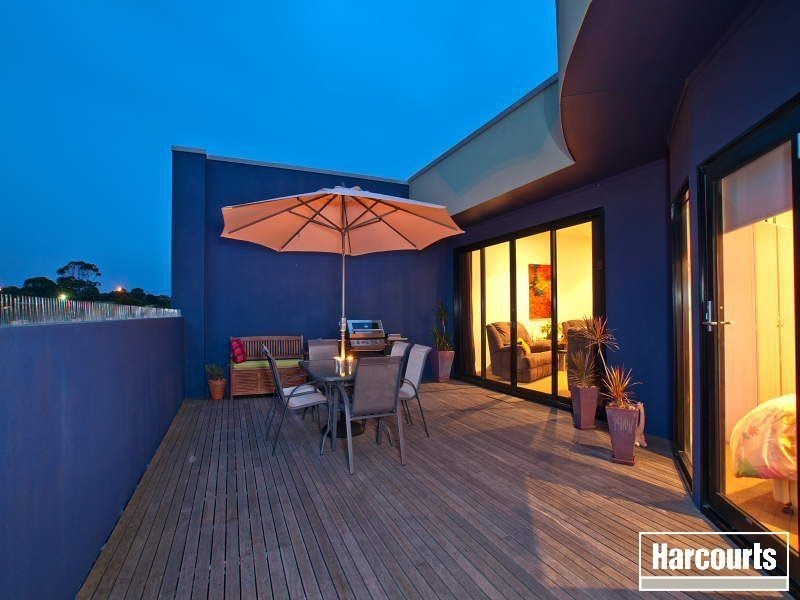 1/33A Dava Drive, Mornington VIC 3931