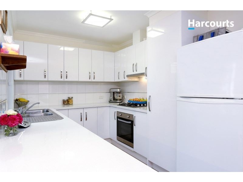 33 Kinlora Drive, Somerville VIC 3912