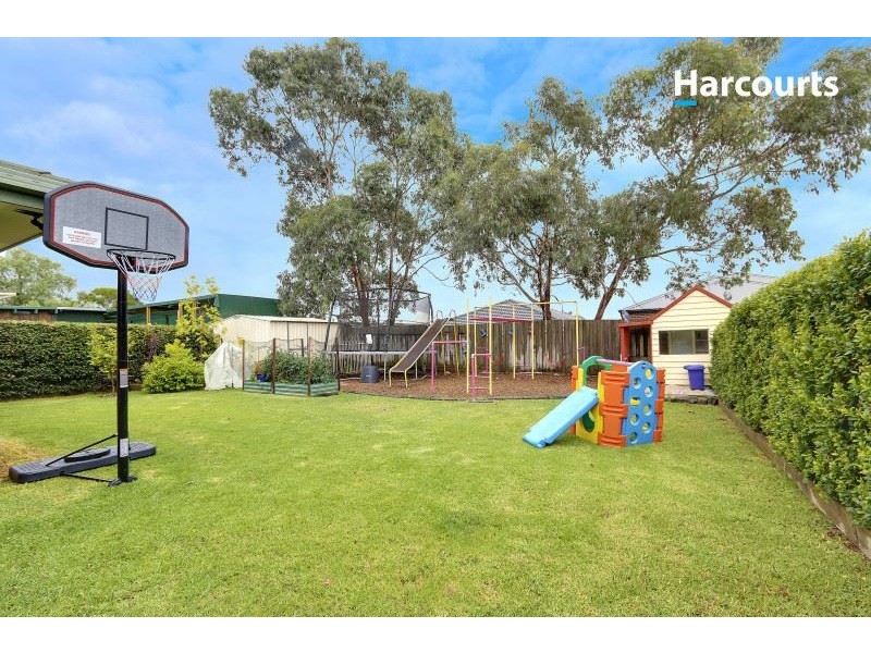 33 Kinlora Drive, Somerville VIC 3912