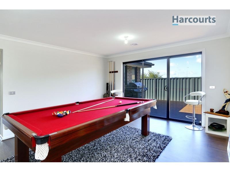 46 Asteria Crescent, Cranbourne West VIC 3977