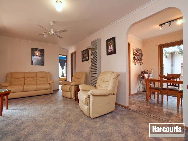 16 Hilltop Rise, Hastings VIC 3915
