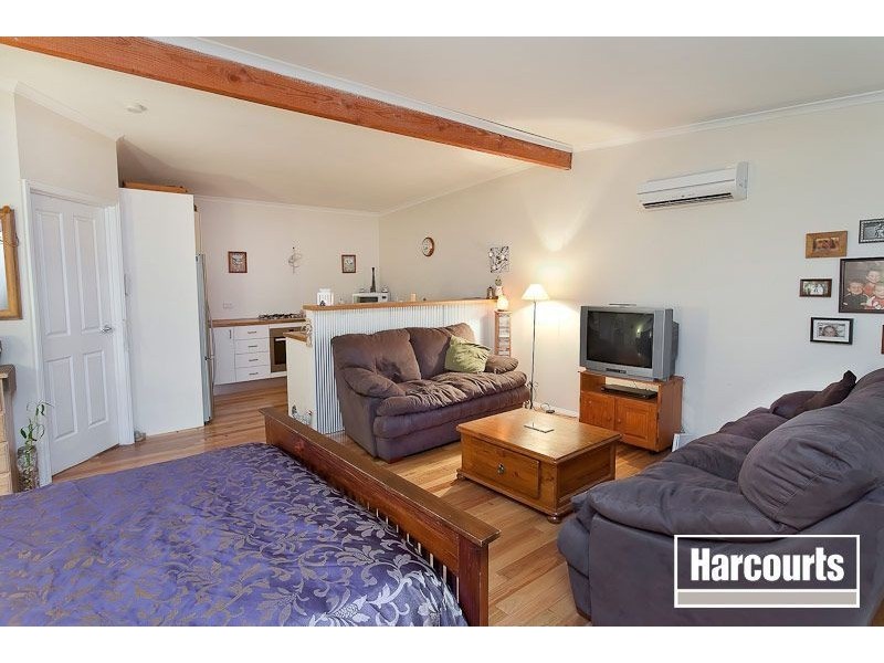 19 Flinders Street, Bittern VIC 3918