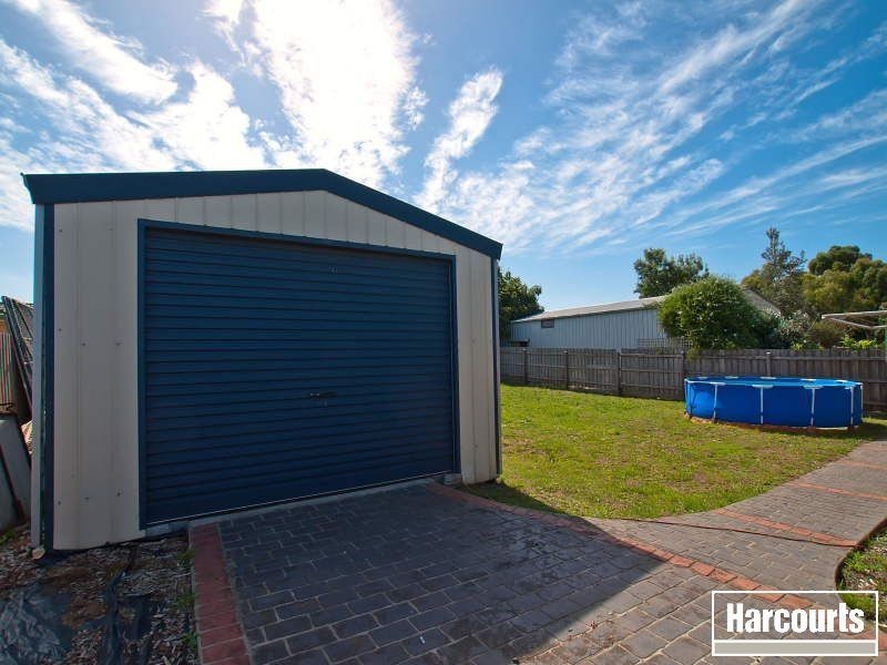 18 Michelle Drive, Hastings VIC 3915