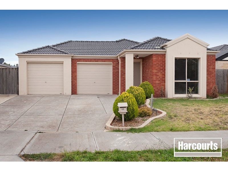 13 Matthew Circuit, Hastings VIC 3915