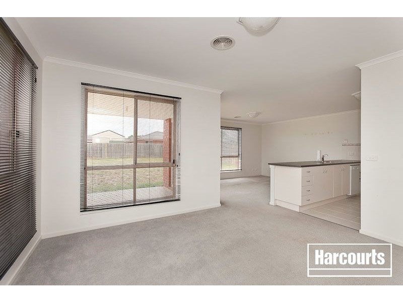 13 Matthew Circuit, Hastings VIC 3915