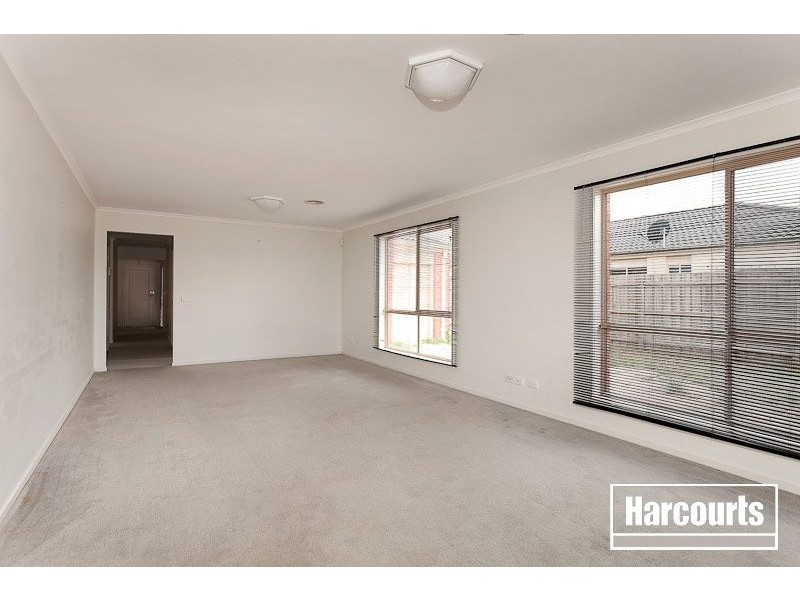 13 Matthew Circuit, Hastings VIC 3915