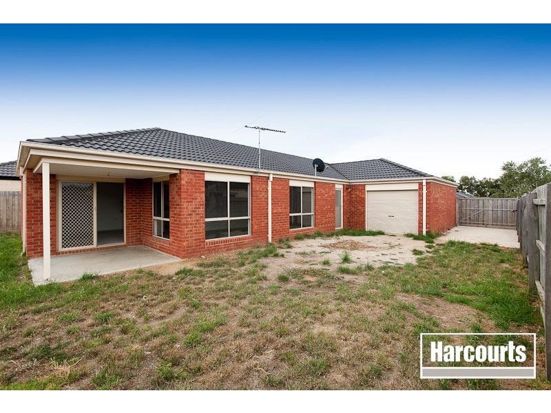 13 Matthew Circuit, Hastings VIC 3915