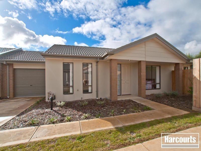 4/3 Elisa Place, Hastings VIC 3915