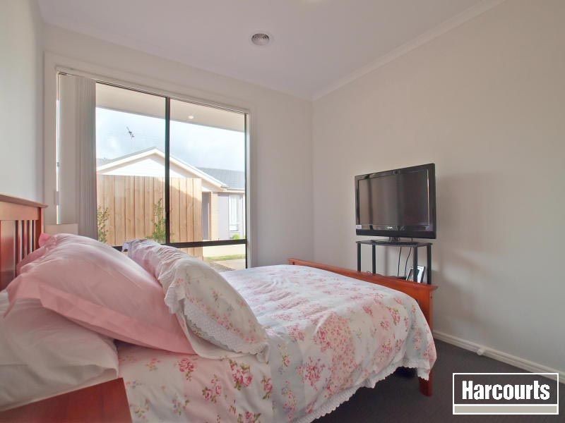 4/3 Elisa Place, Hastings VIC 3915