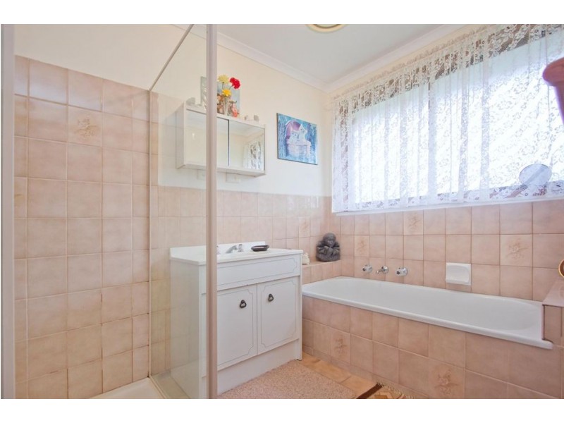 4 Ball Road, Heatherton VIC 3202